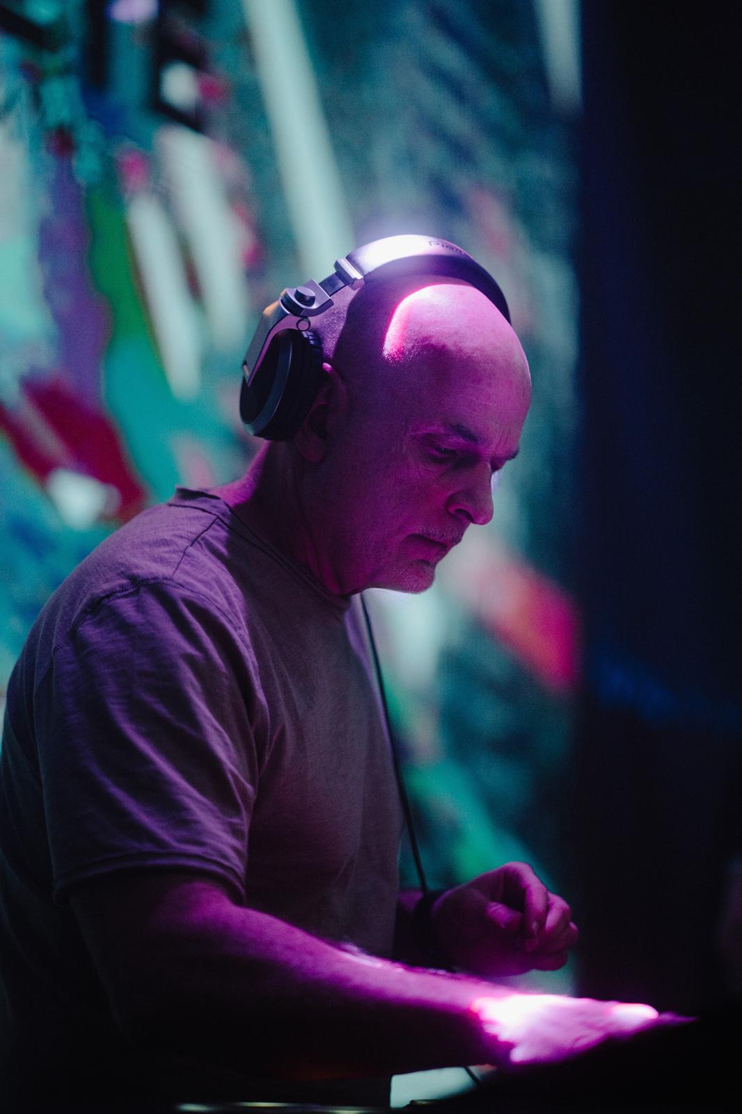 Housemeister Pete live